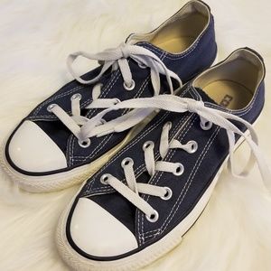 Navy Converse All Stars W6 M4